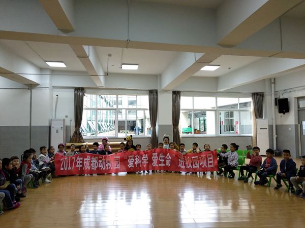 合影.jpg